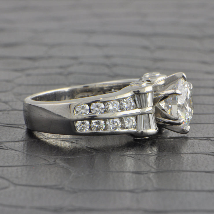 Statement GIA 2.07 ct. Round Brilliant Cut Diamond