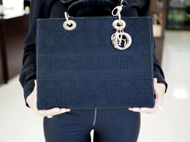 Pre-Owned Christian Dior Medium D-Lite Cannage Embroidered Canvas Handbag
