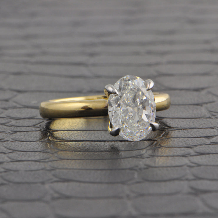 GIA 2.50 ct. Oval Cut Diamond Engagement Ring in Yellow Gold