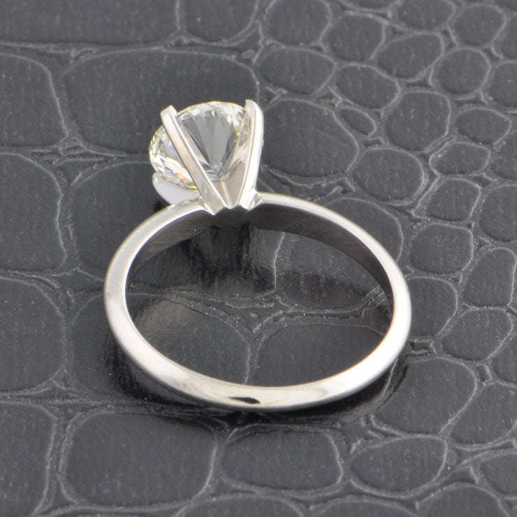 GIA 1.50 ct. Round Brilliant Cut Diamond Engagement Ring in White Gold