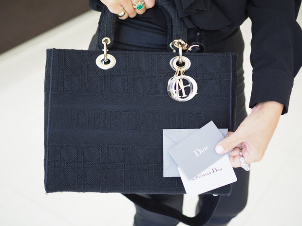 Pre-Owned Christian Dior Medium D-Lite Cannage Embroidered Canvas Handbag